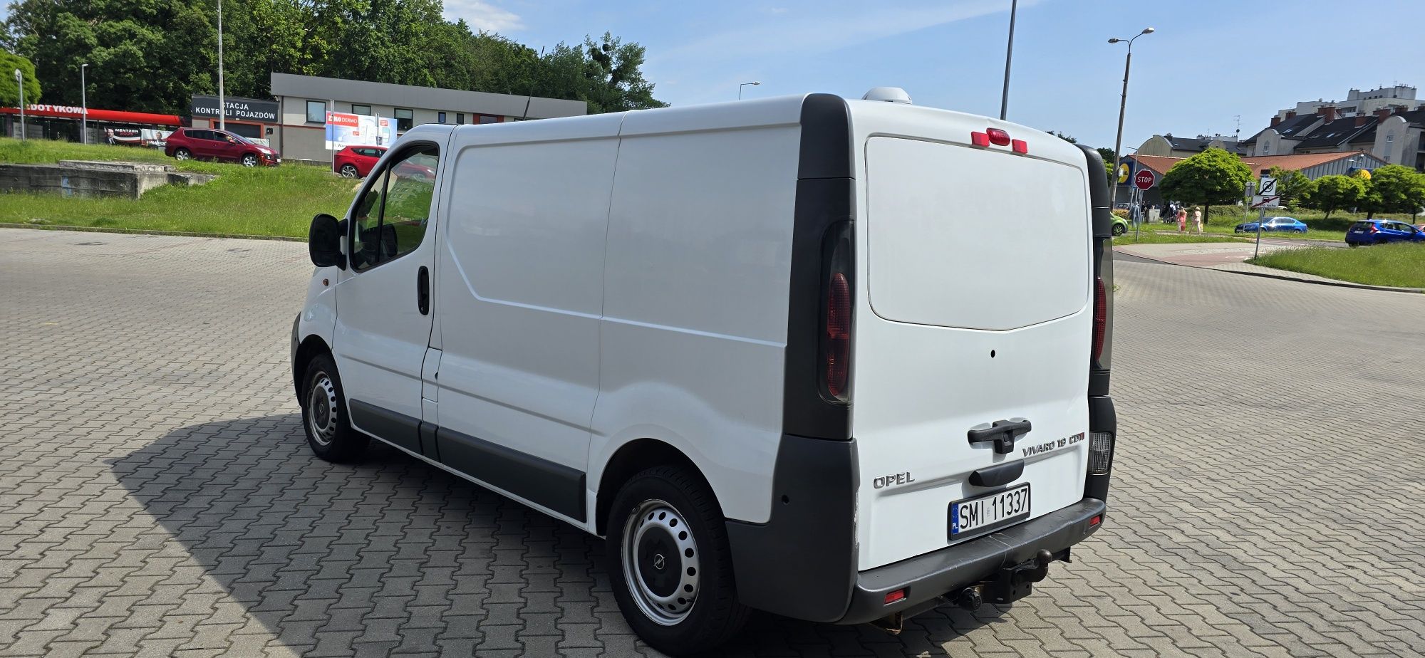 Opel Vivaro 1.9 CDTI 101 ps 2004 rok 6 biegow Błaszak Hak Zapraszam