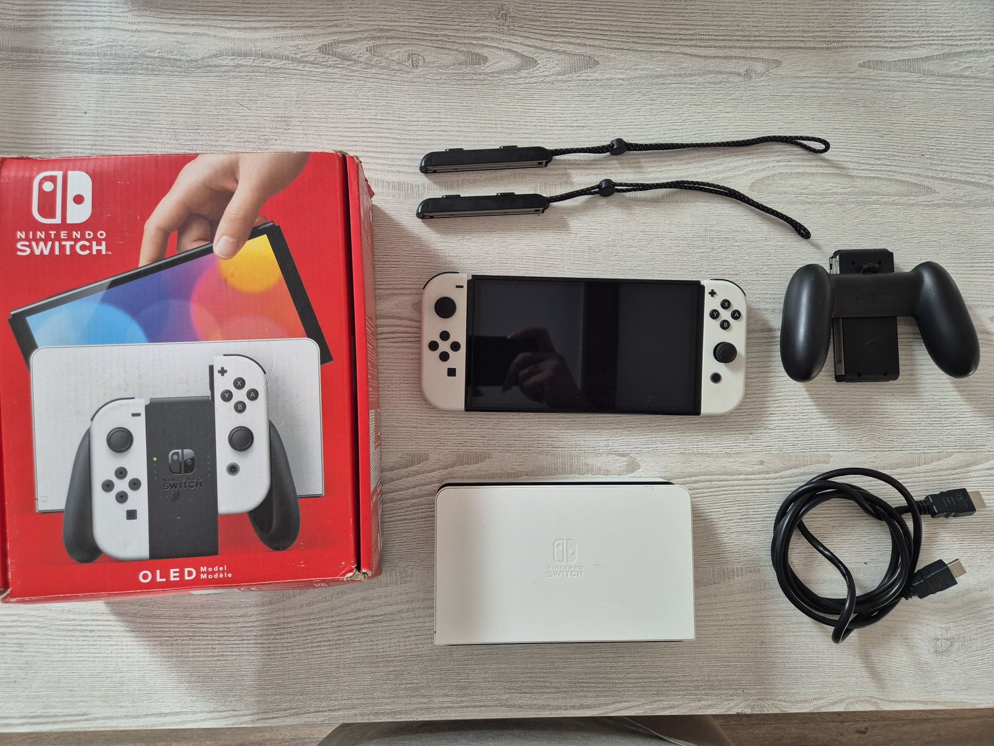 Nintendo Switch Oled + 3 gry Gwarancja