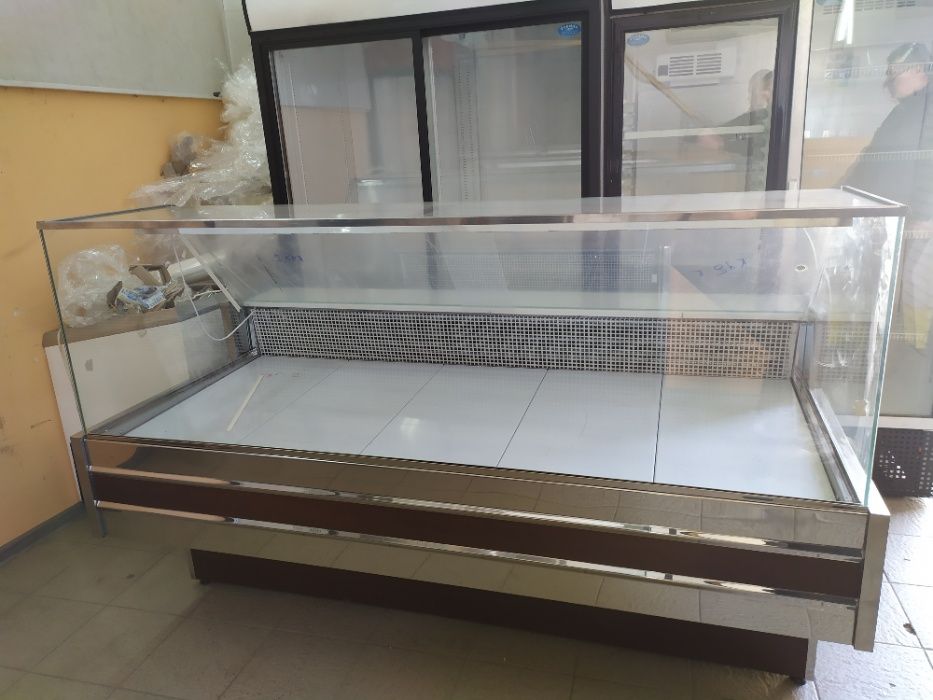 Холодильная витрина CAPRAIA CUBE (нержавейка 100 %)