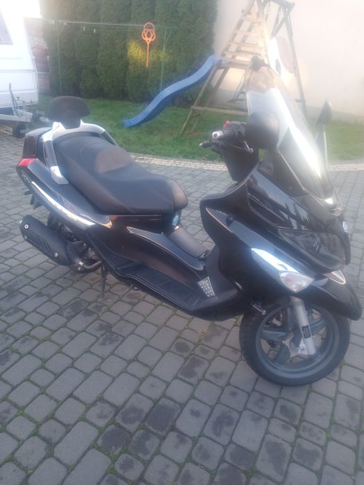 Sprzedam skuter Piaggio Xevo 125