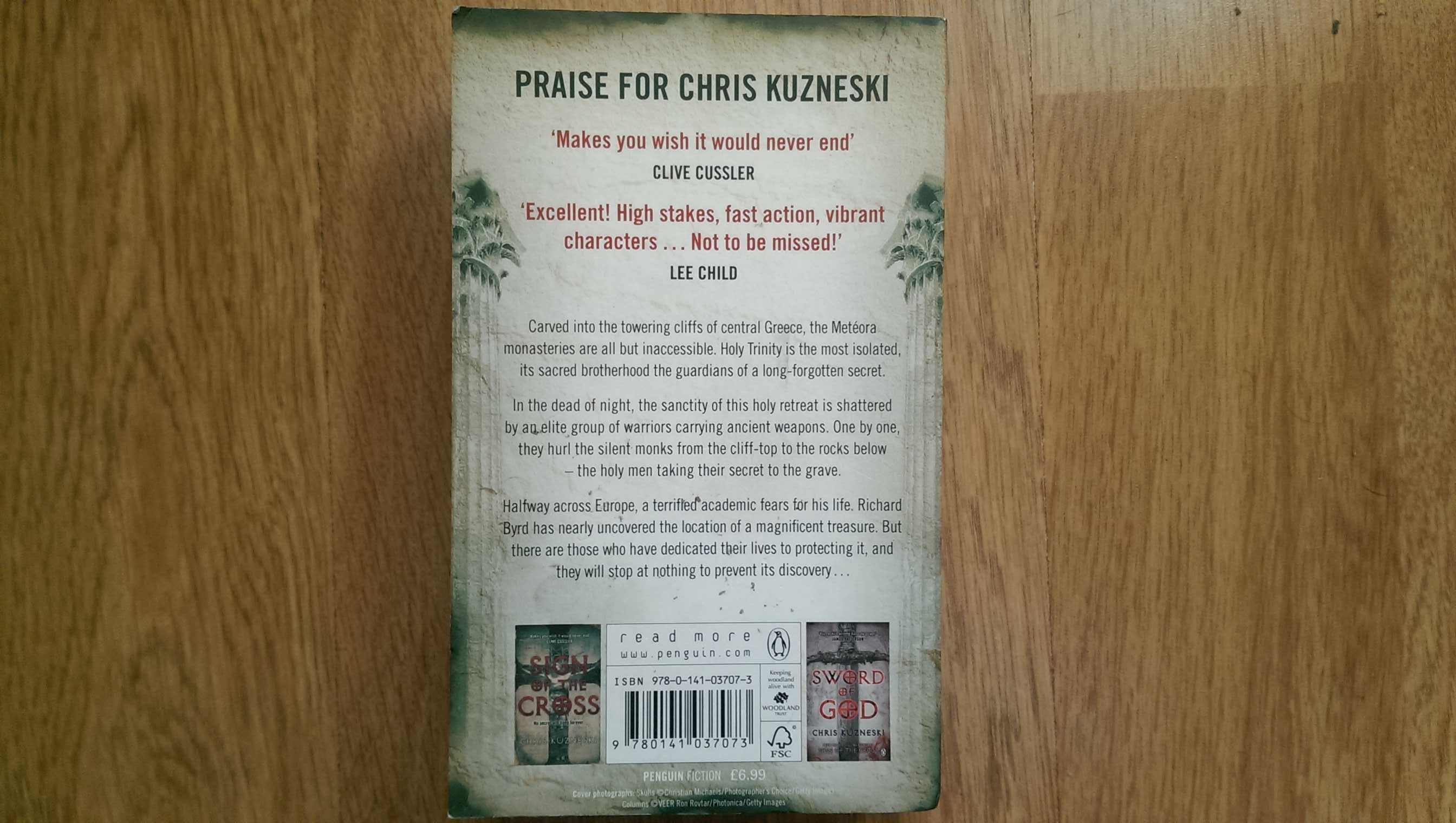 Sign of the Cross - The Lost Throne Chris Kuzneski- 2 кн На Английском