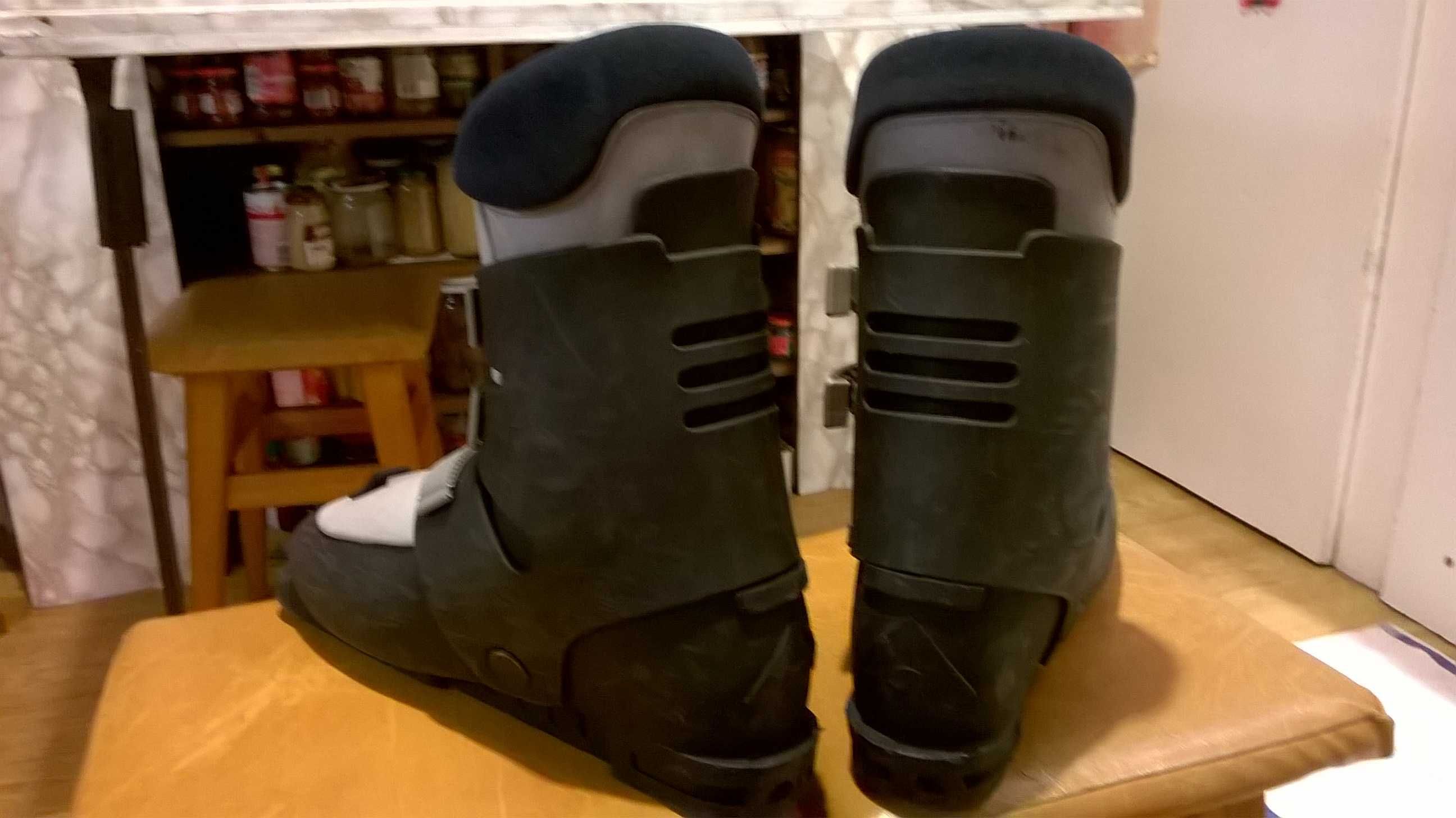 Buty narciarskie zjazdowe DACHSTEIN roz.11,5 UK-używane MADEinAUSTRIA