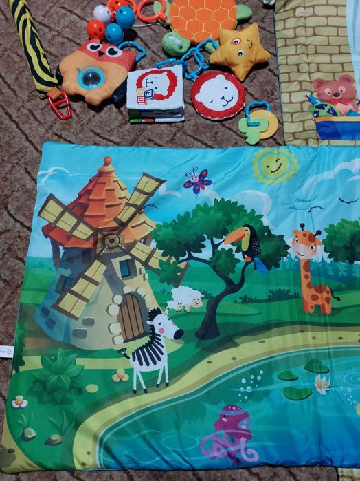 Edukacyjna kolorowa farma mata domek 2w1 Lionelo Agnes Plus 0+