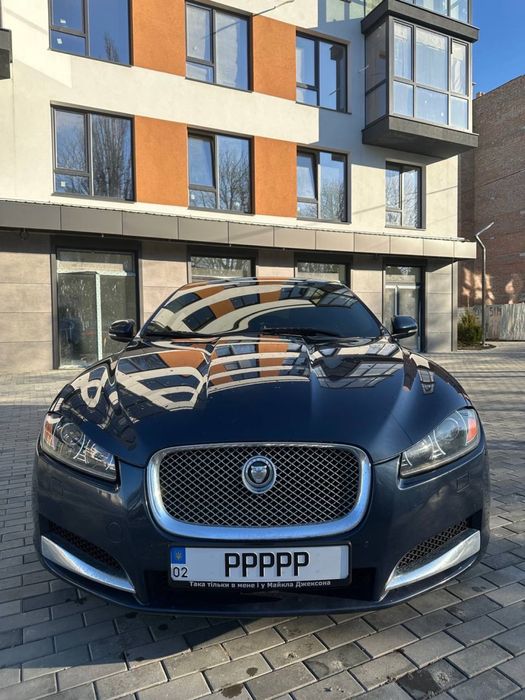 Jaguar xf 2.0 бензин 2013 року