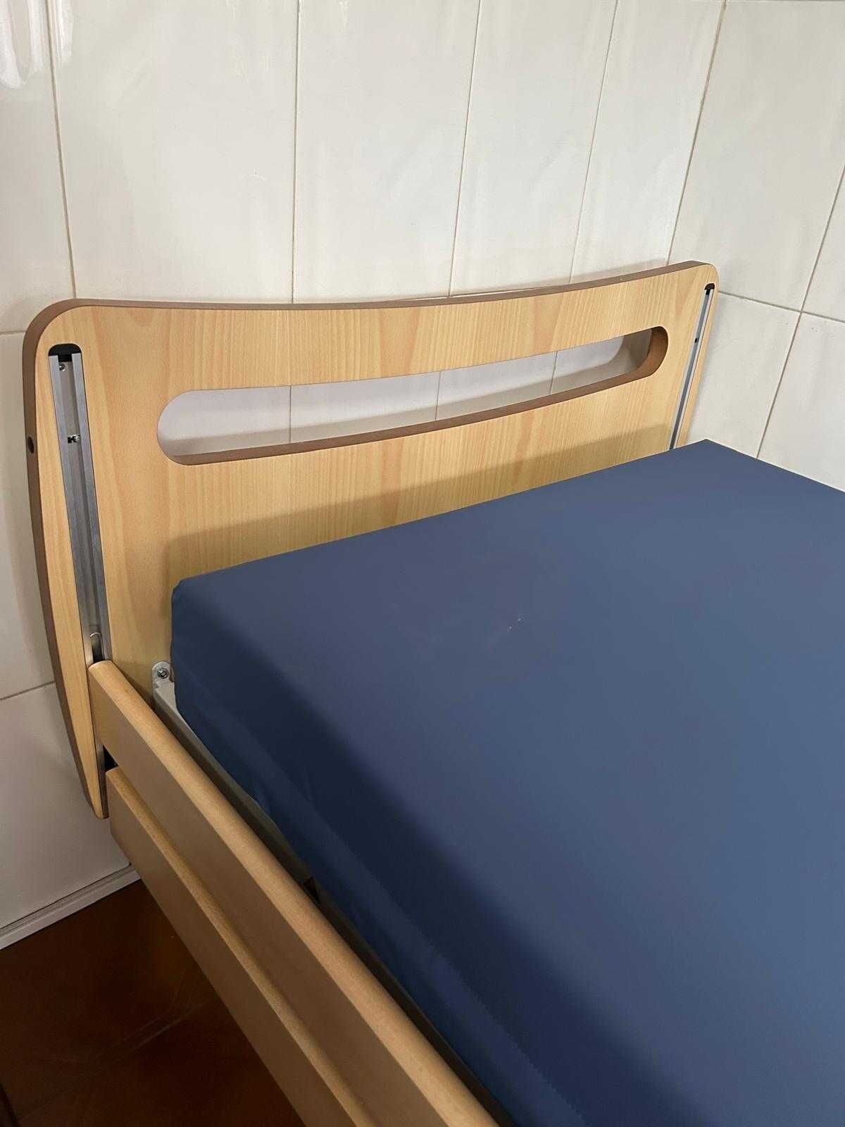 Cama hospitalar elétrica com variação em altura