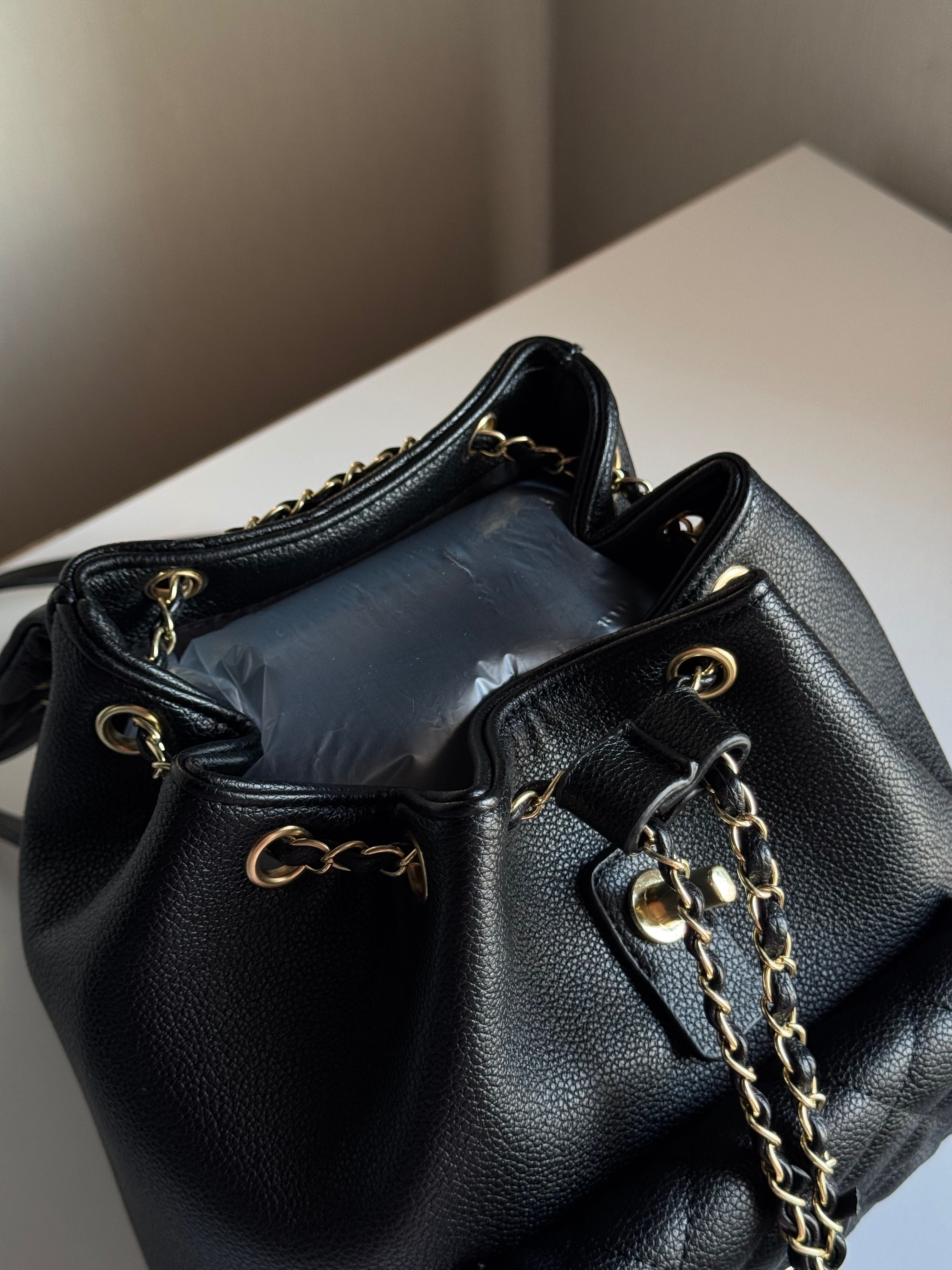 Шкіряний чорний портфель Chanel рюкзак