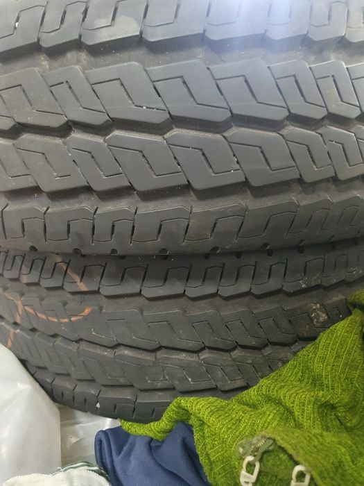 Продам шини continental 225 75 16cp