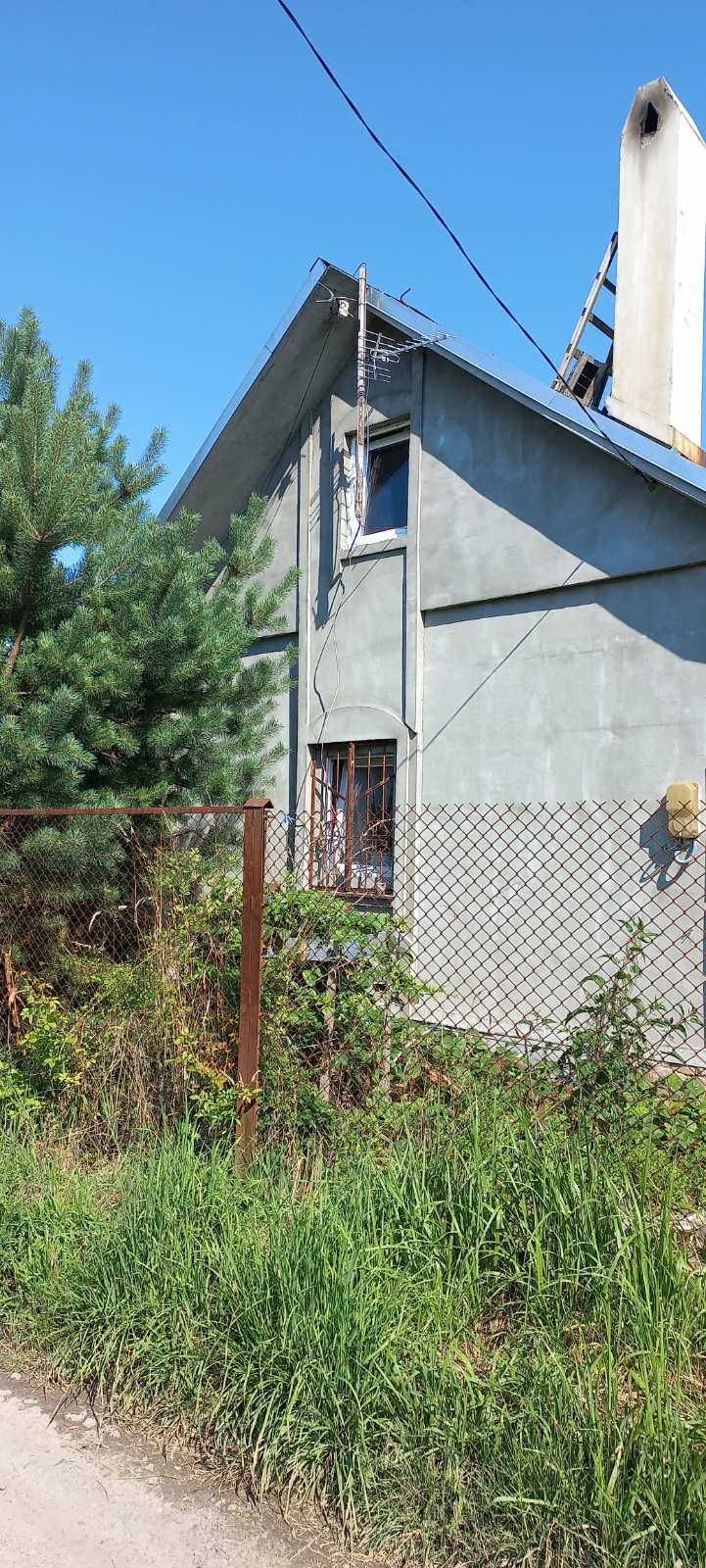 Продається дачний будинок в Бартатові