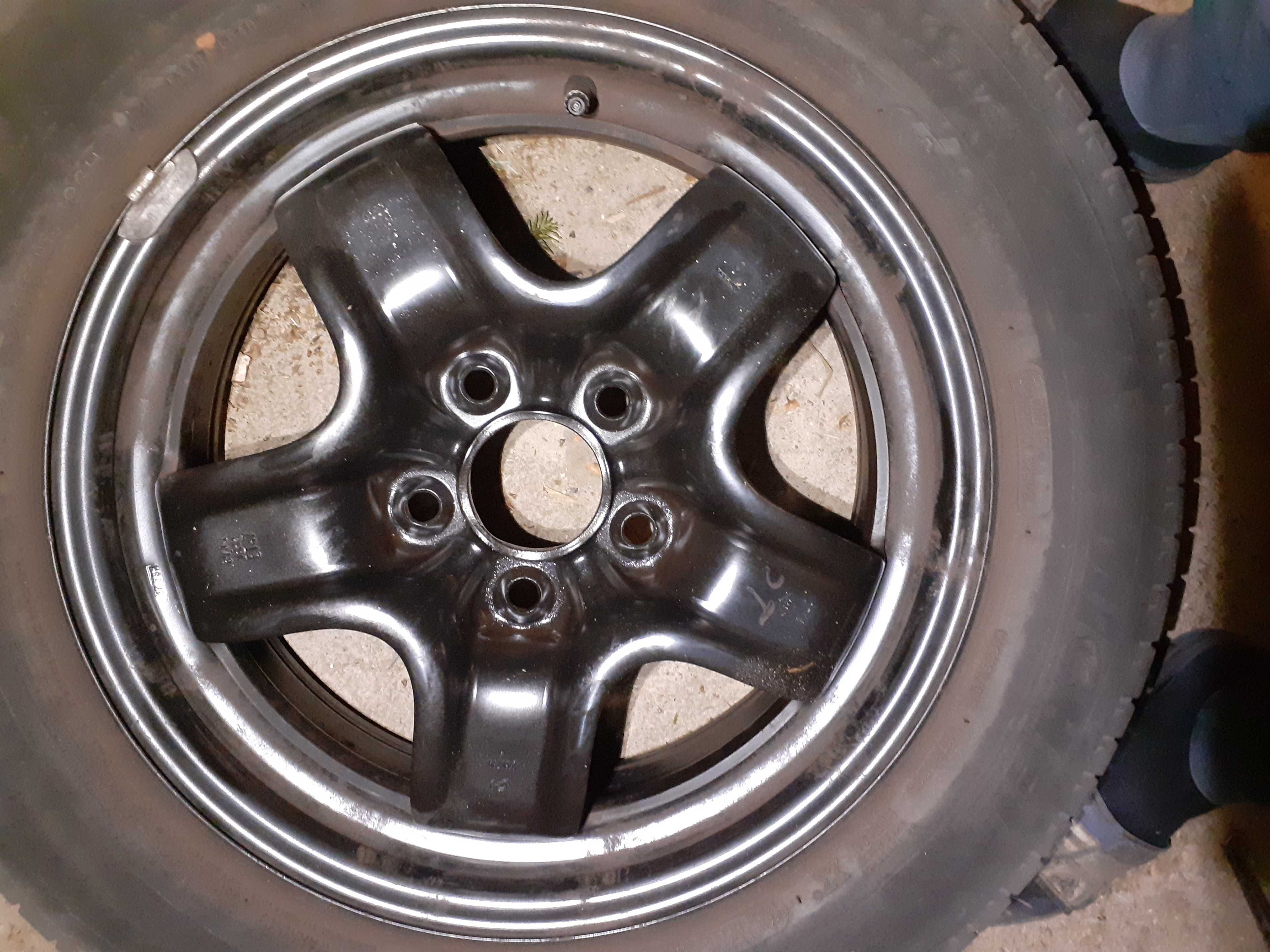 5x114,3 Renault Felgi strukturalne+opony