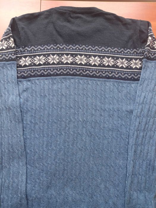 Светр для підлітка