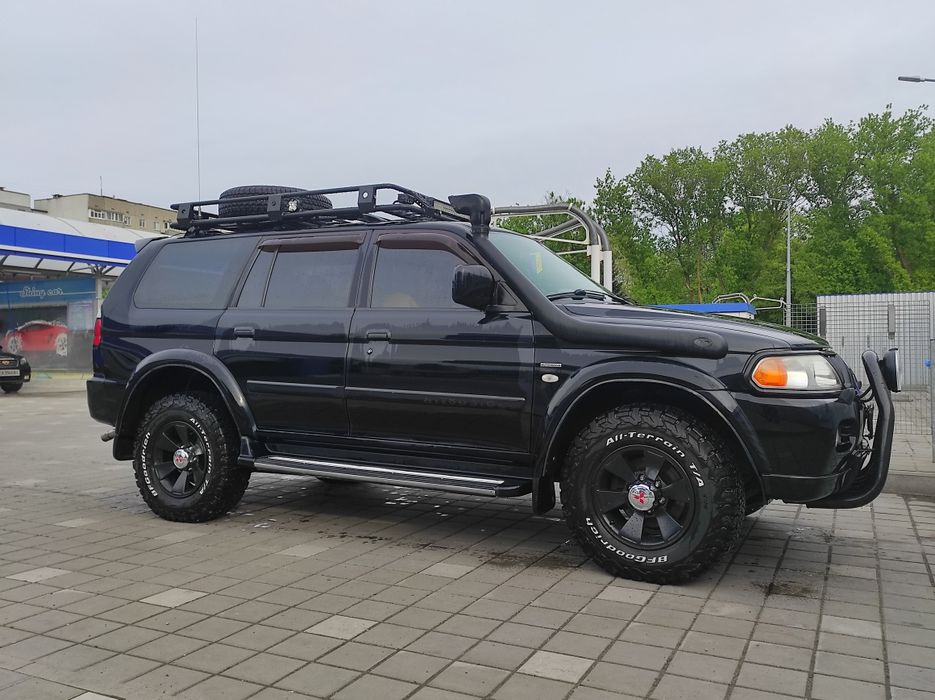 Продам Мітсубіші паджеро спорт 1