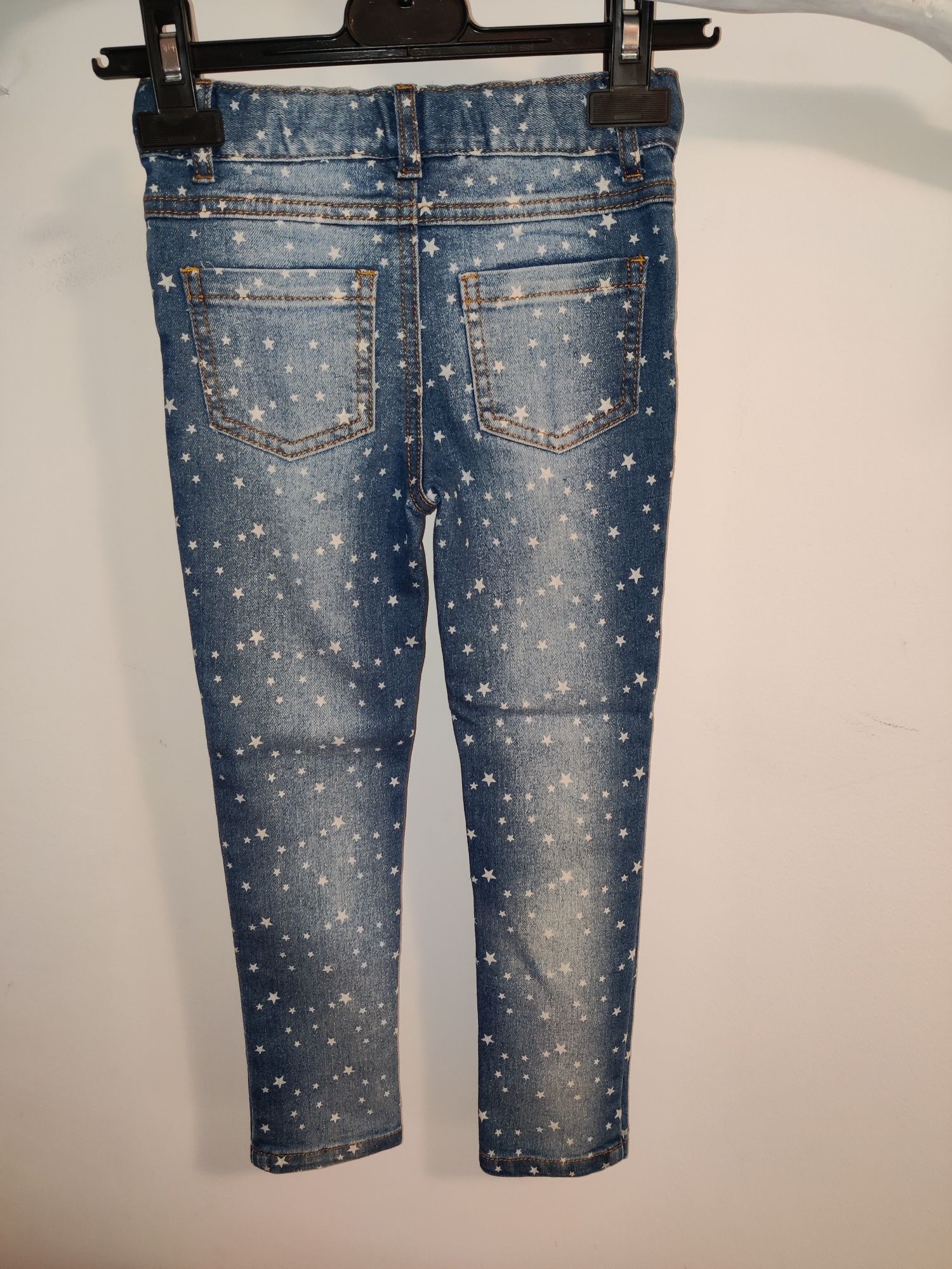 Jeansy dżinsy w gwiazdki roz. 110cm