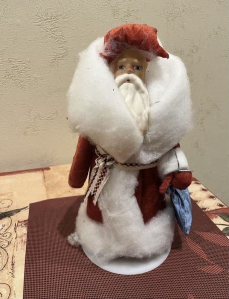 Іграшка новорічна Дід Мороз, 100грн.