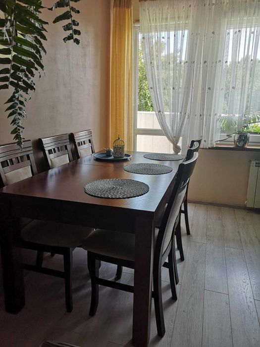 Piękny i solidny stół rozkładany + 6 krzeseł