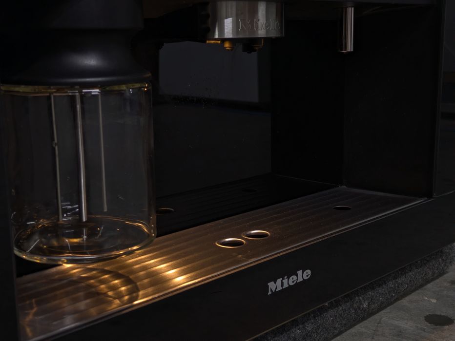 Кавомашина Miele CVA 6805 з Підключенням до води Чорний Обсидіан