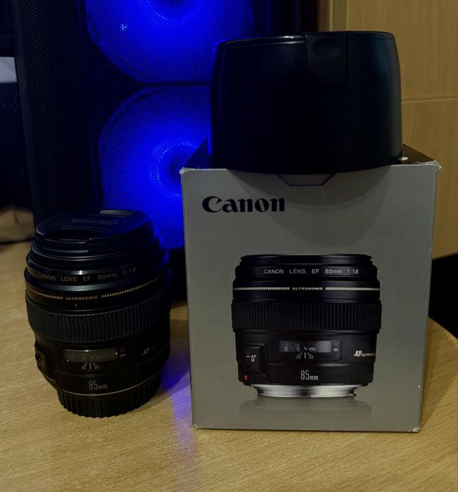 Canon EF 85mm f/1.8 USM