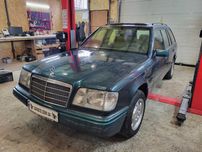 Разборка W124 E class  Mercedes запчасти шрот мерседес авторозборка