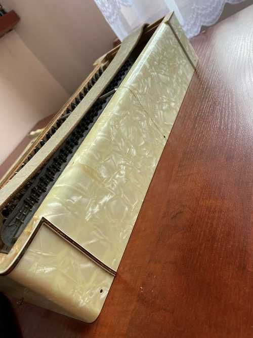 Akordeon Excellent 120B - połówka bas - okazja