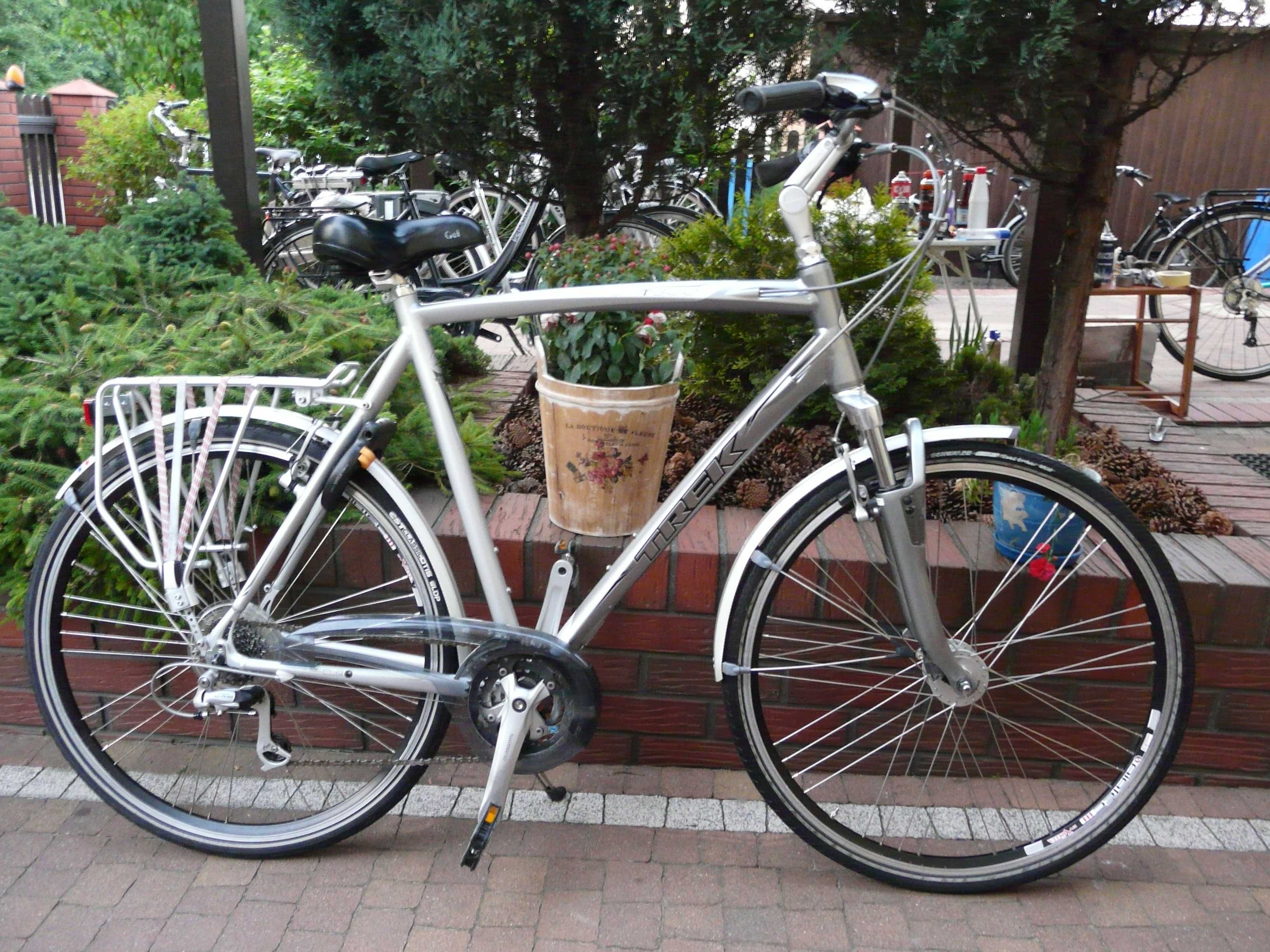 Rower TREK NAVIGATOR T300 ,28"/63 -trekingowy Holender