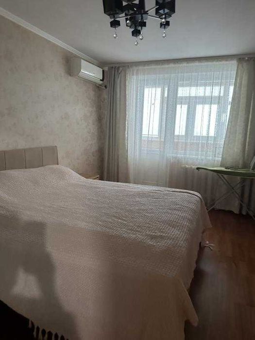 Срочно! Продам 3к квартиру Новые Дома Метро Дворец спорта 4й эт\9ти