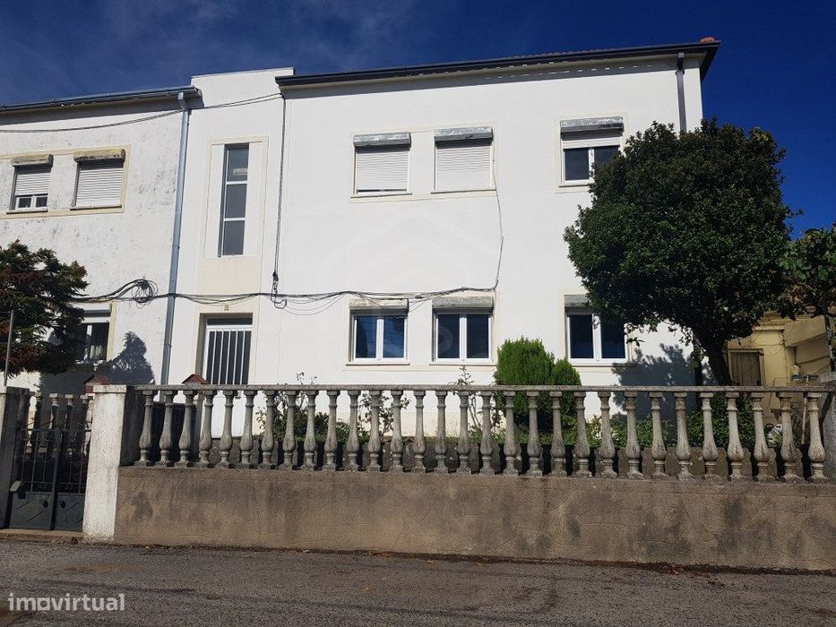 Apartamento T3 para Remodelar - Zona Calma da Covilhã