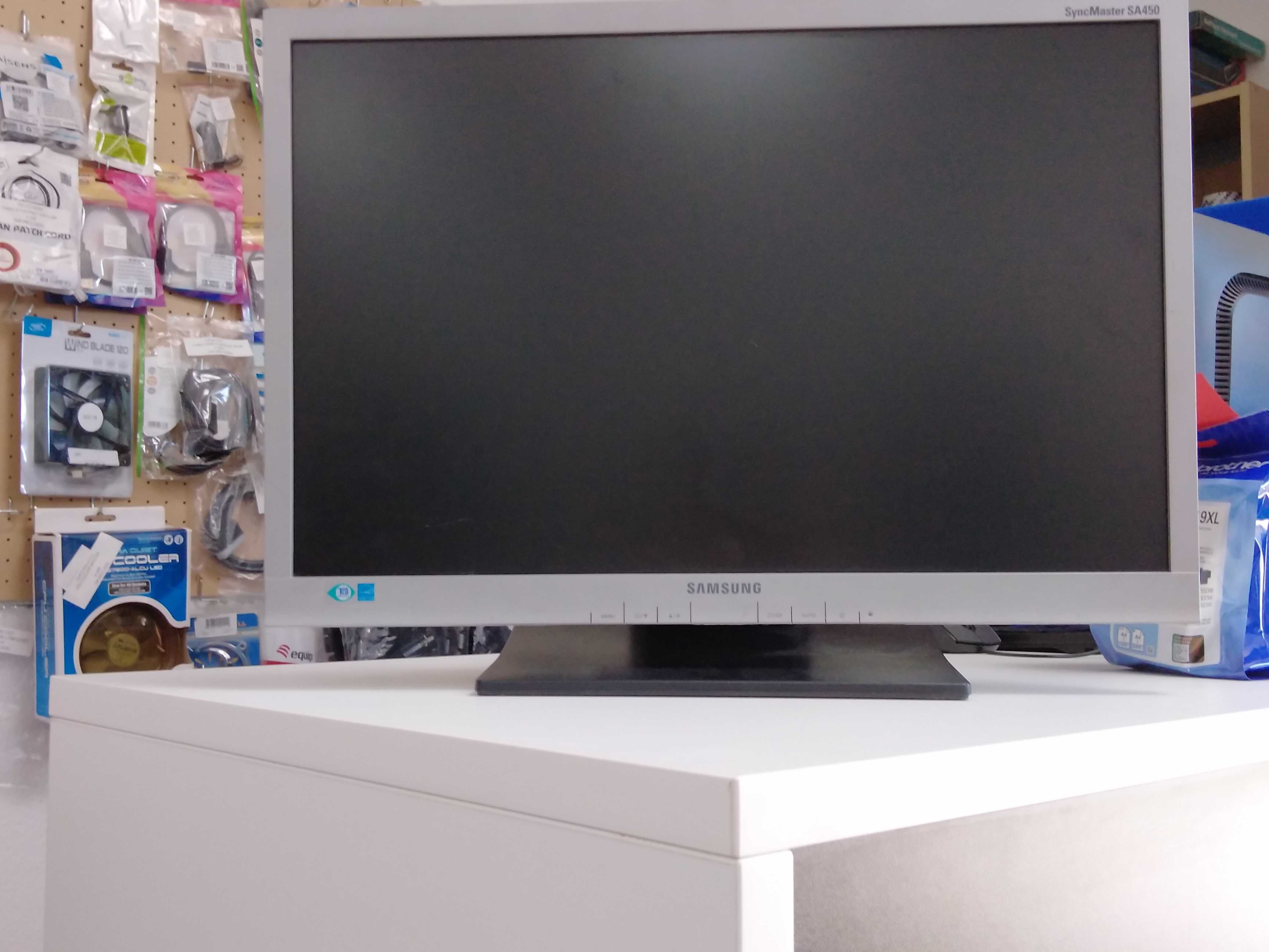 Monitor SAMSUNG 22″ LCD – SyncMaster S22A450