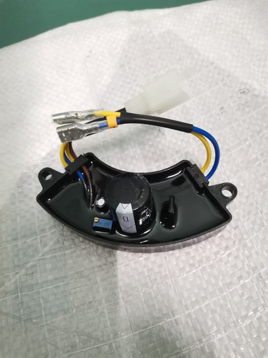 AVR генератора регулятор напруги 2-3,5кВт напряжения