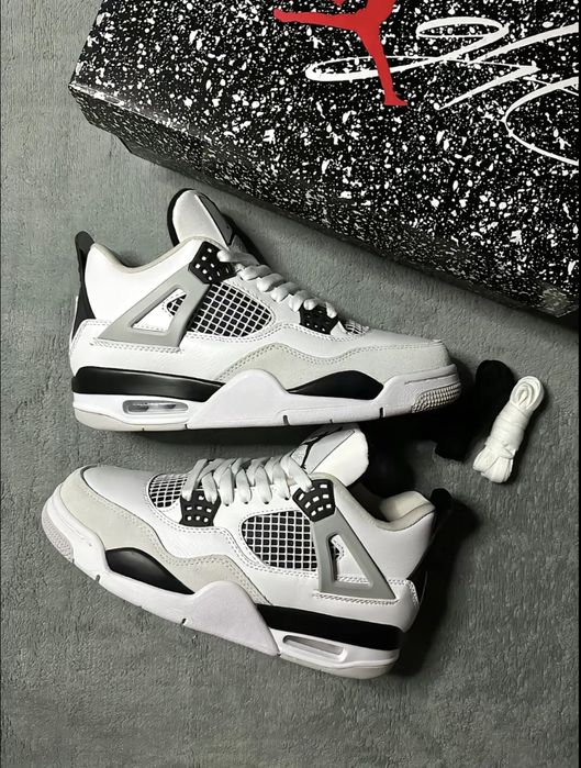 Nike Air Jordan 4 Military Black