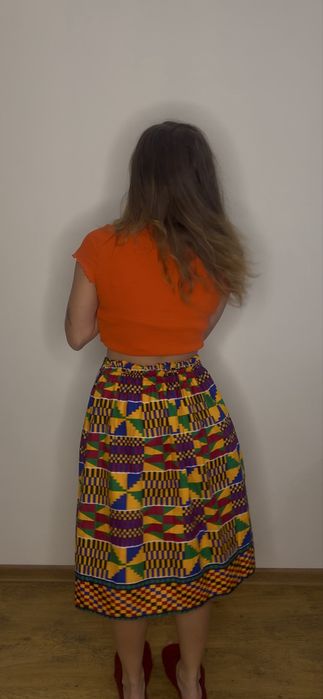 Міді спідниця із цікавим принтом