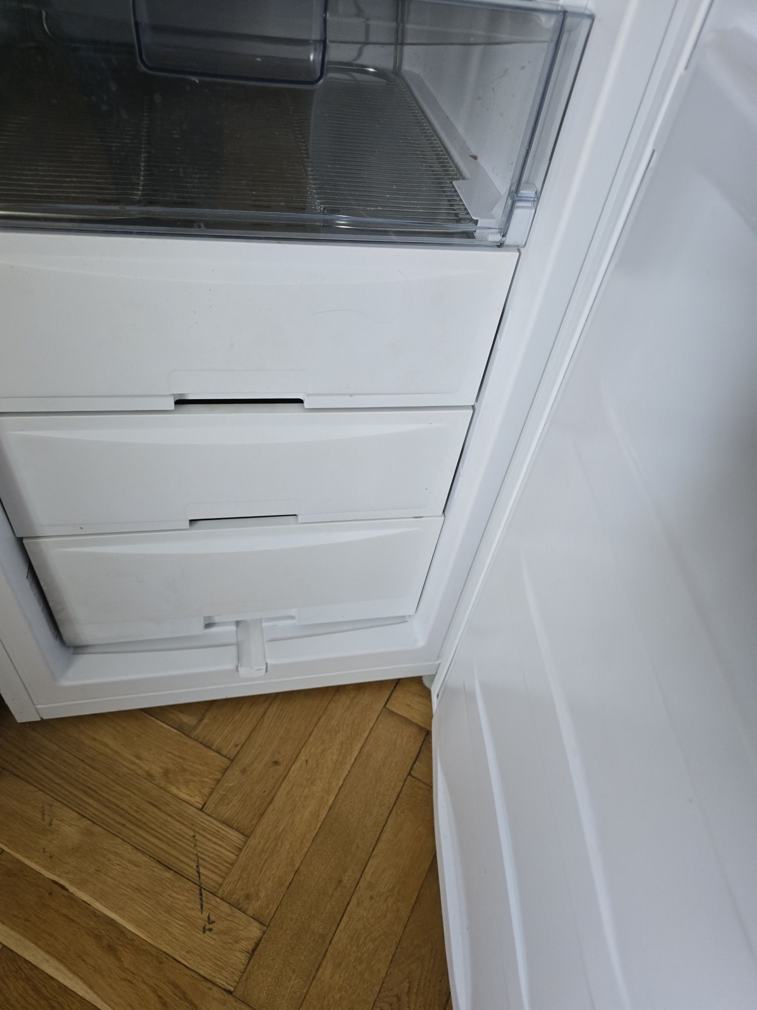 Морозильна камера Snaige , 100л бв