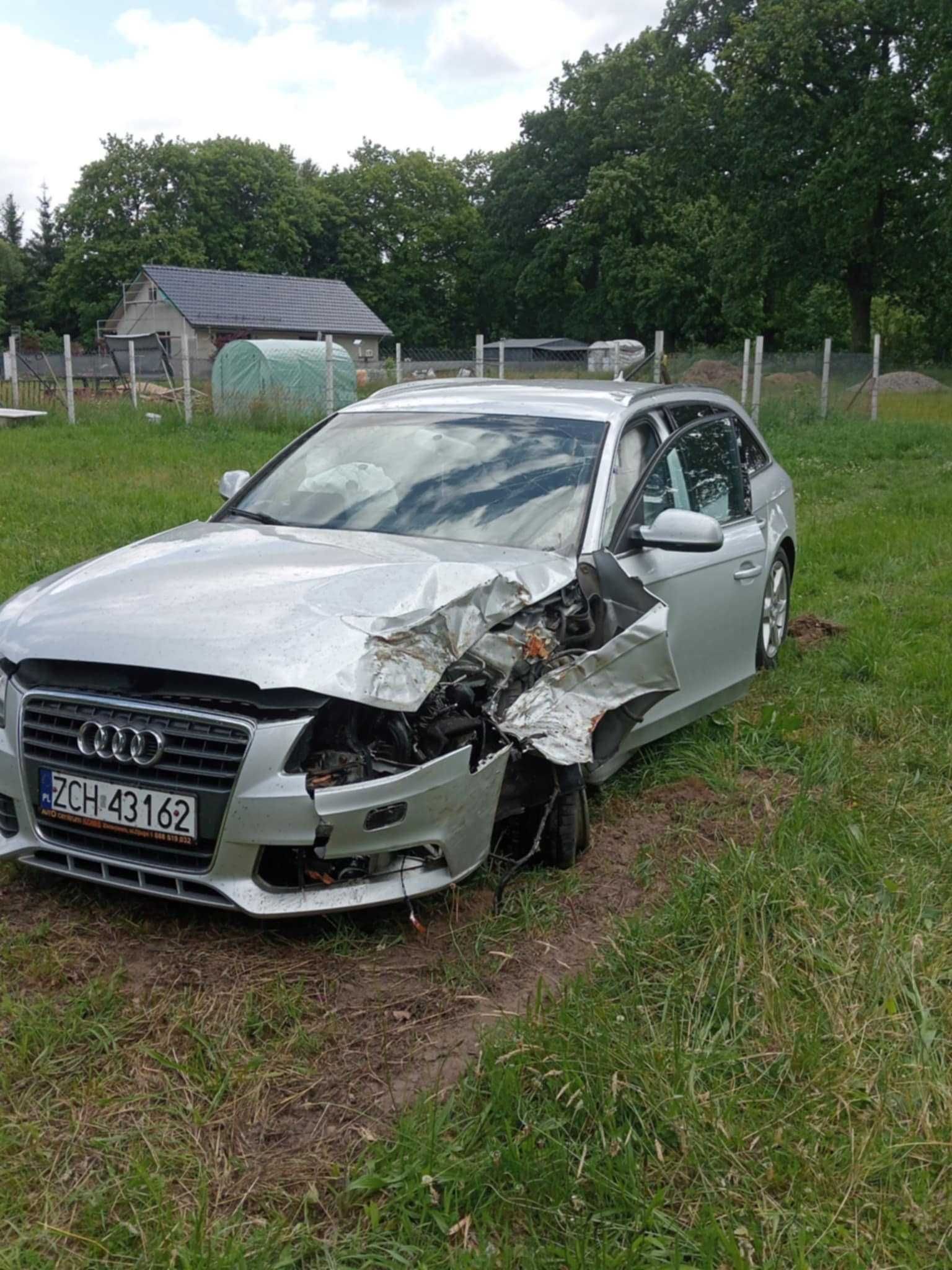 AUDI A4B8 AVANT 143KM uszkodzony lewy przód