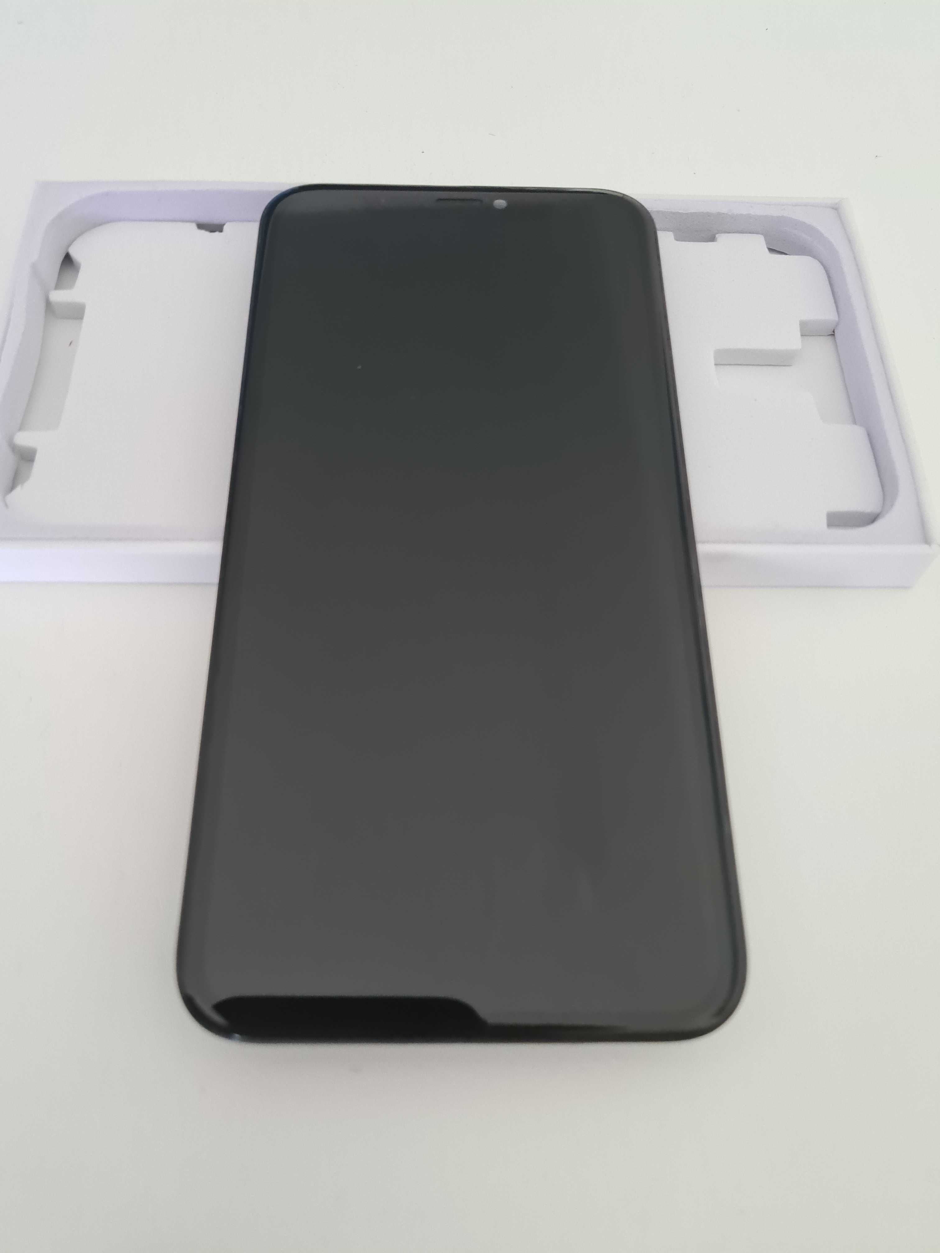 Oryginalny wyświetlacz Iphone XR demontaż