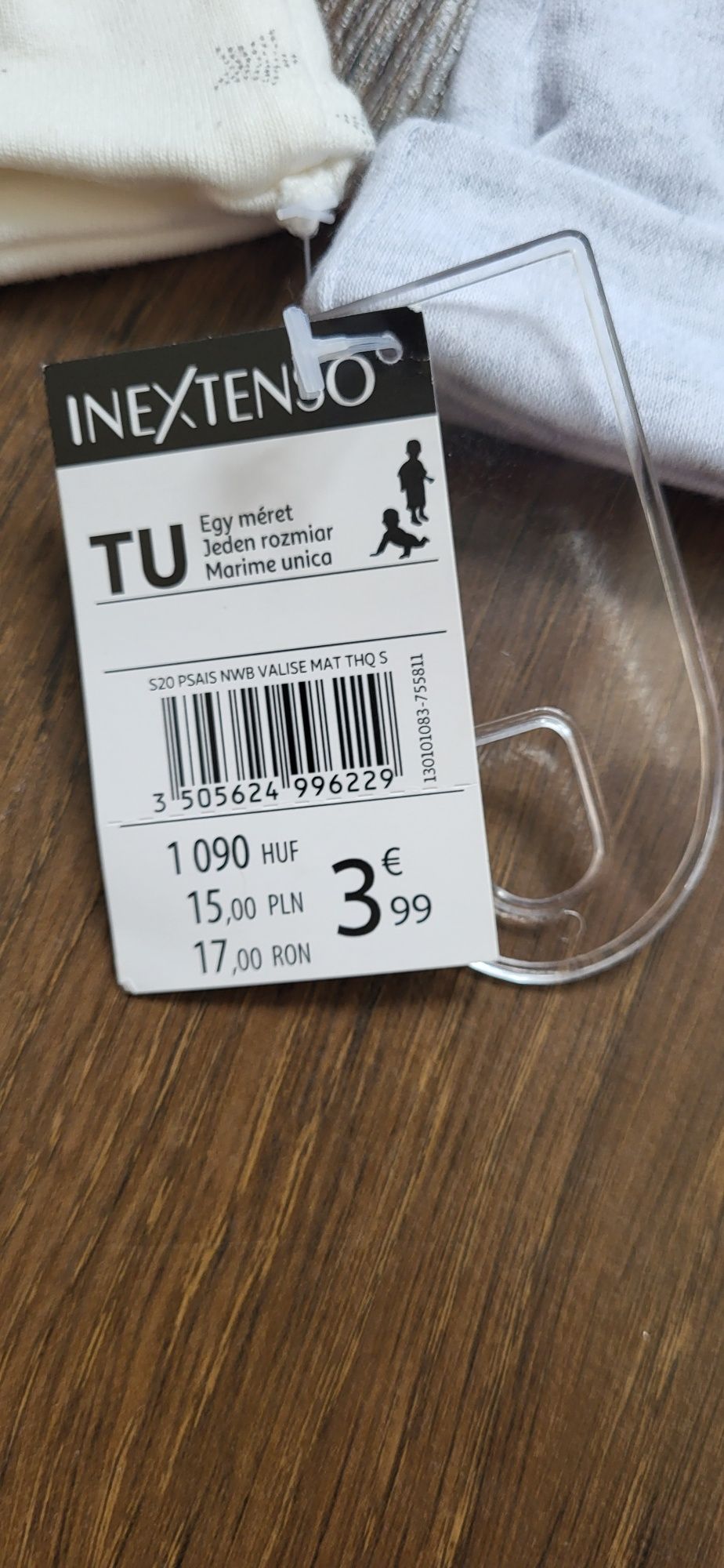 Czapeczki nowe dla maluszka