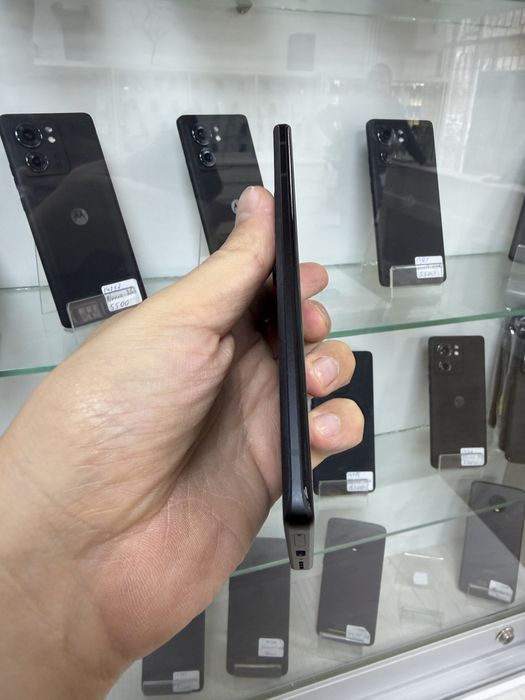 Motorola edge 2023 256gb. Sim+esim