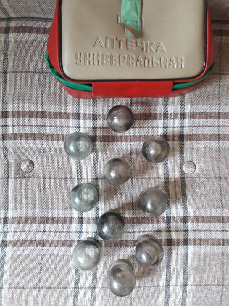 Продам вакуумные банки Ссср