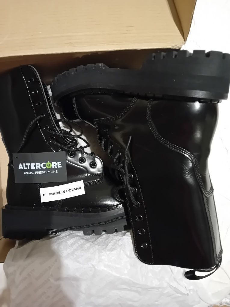 Vendo Botas da ALTERCORE - 353 Vegan Black Patent