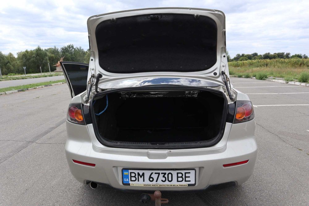 Mazda 3 2007 • 2.0 бензин • без вкладень • доглянута