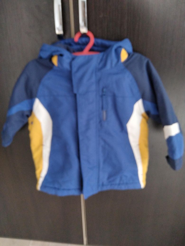 Дитяча курточка на синтепоні , розмір 86 см