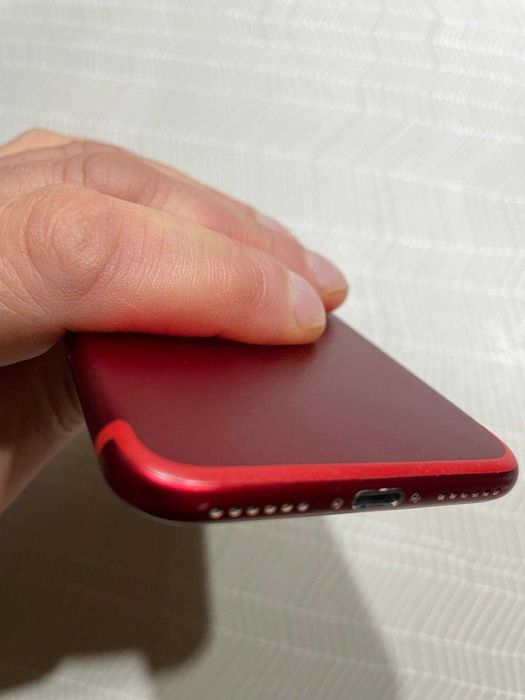 Apple iPhone 7 4 GB / 128 GB 4G (LTE) CZERWONY + + etui matowe silikon