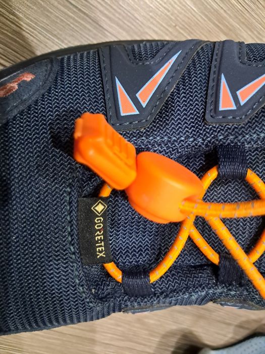 Lowa buty trekingowe