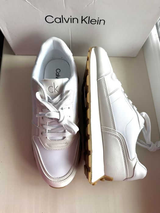 ОРИГІНАЛ! Кросівки Calvin Klein . Кевін Кляйн шкіряні кросівки