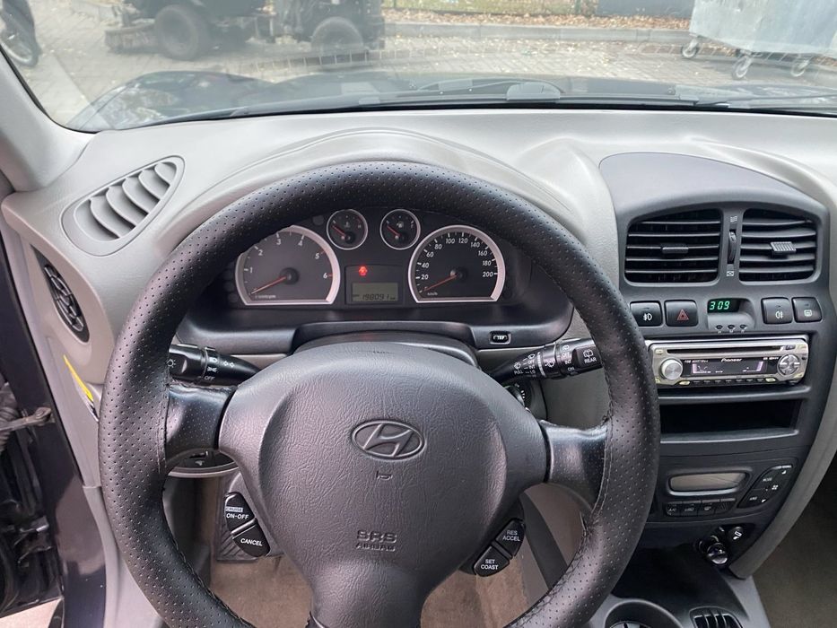 Продам Hyundai Santa Fe