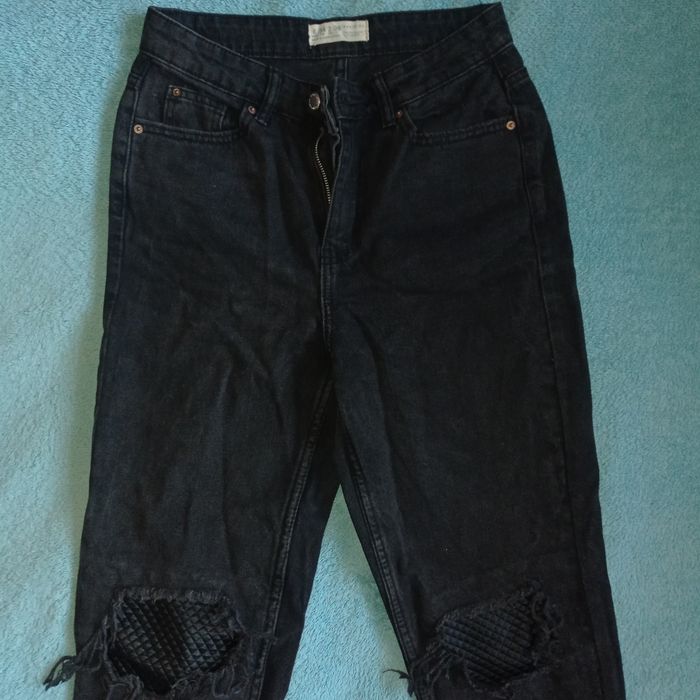 Чёрные джинсы с коленями [Size S]