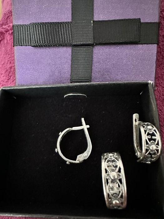 Шикарний набір кільце та сережки срібло 925