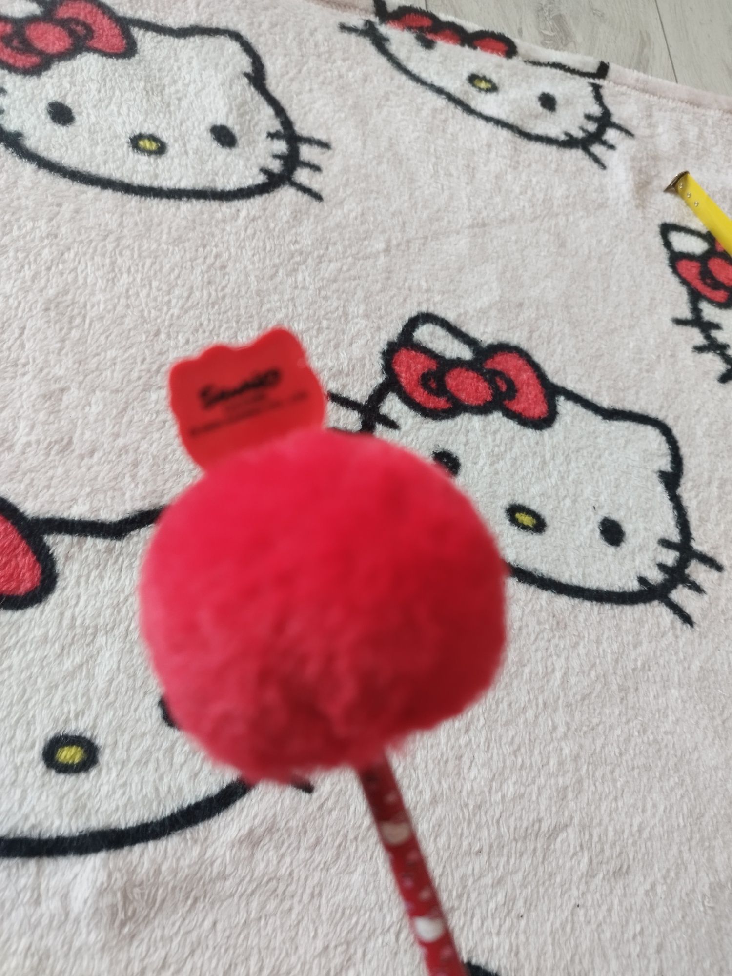 Długopis Hello Kitty z futerkiem