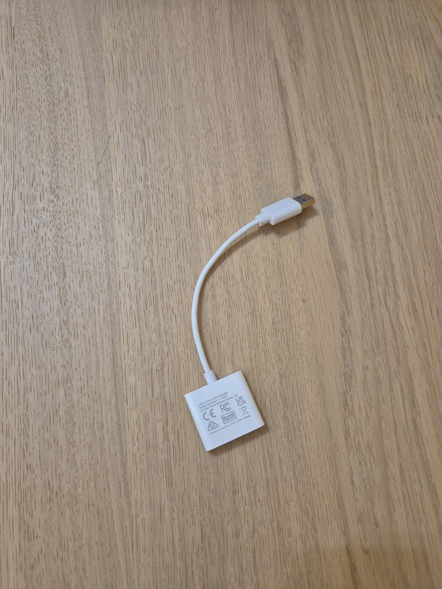 Czytnik kart SD i microSD Unitek