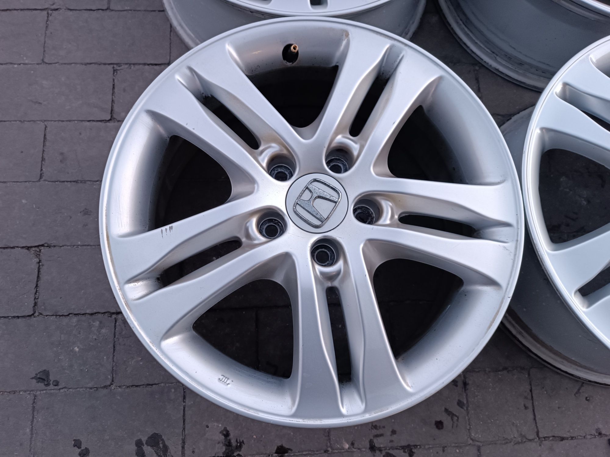Felgi Alu Honda Accord Civic CR-V 5x114.3 ET50 6.5J17