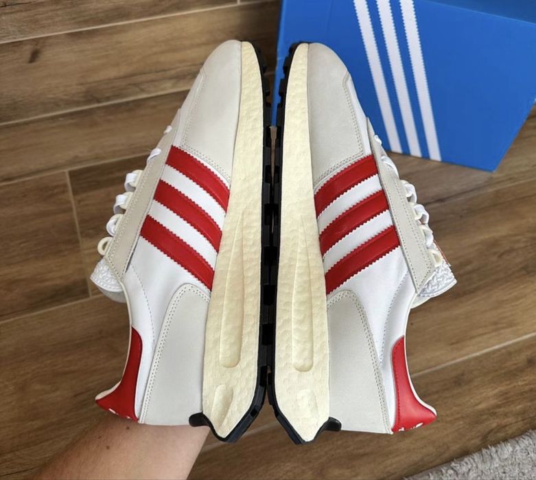 Кроссовки Adidas Retropy E5 кросівки адідас 46..48