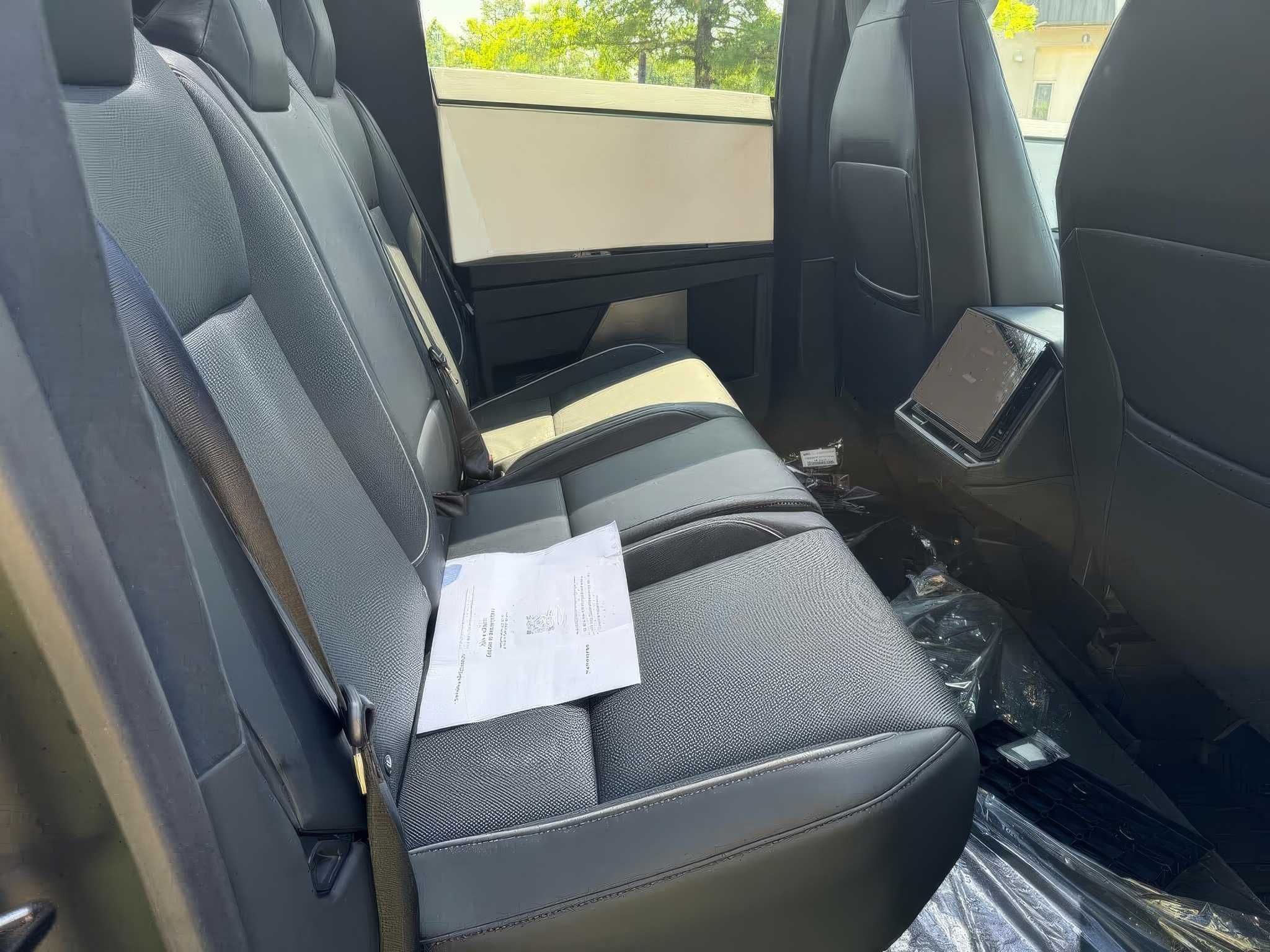 2024 Tesla Cybertruck Crew Cab