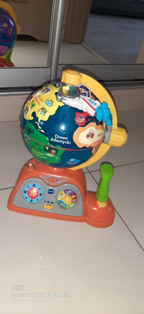 Edukacyjny globus podróżnika Vtech